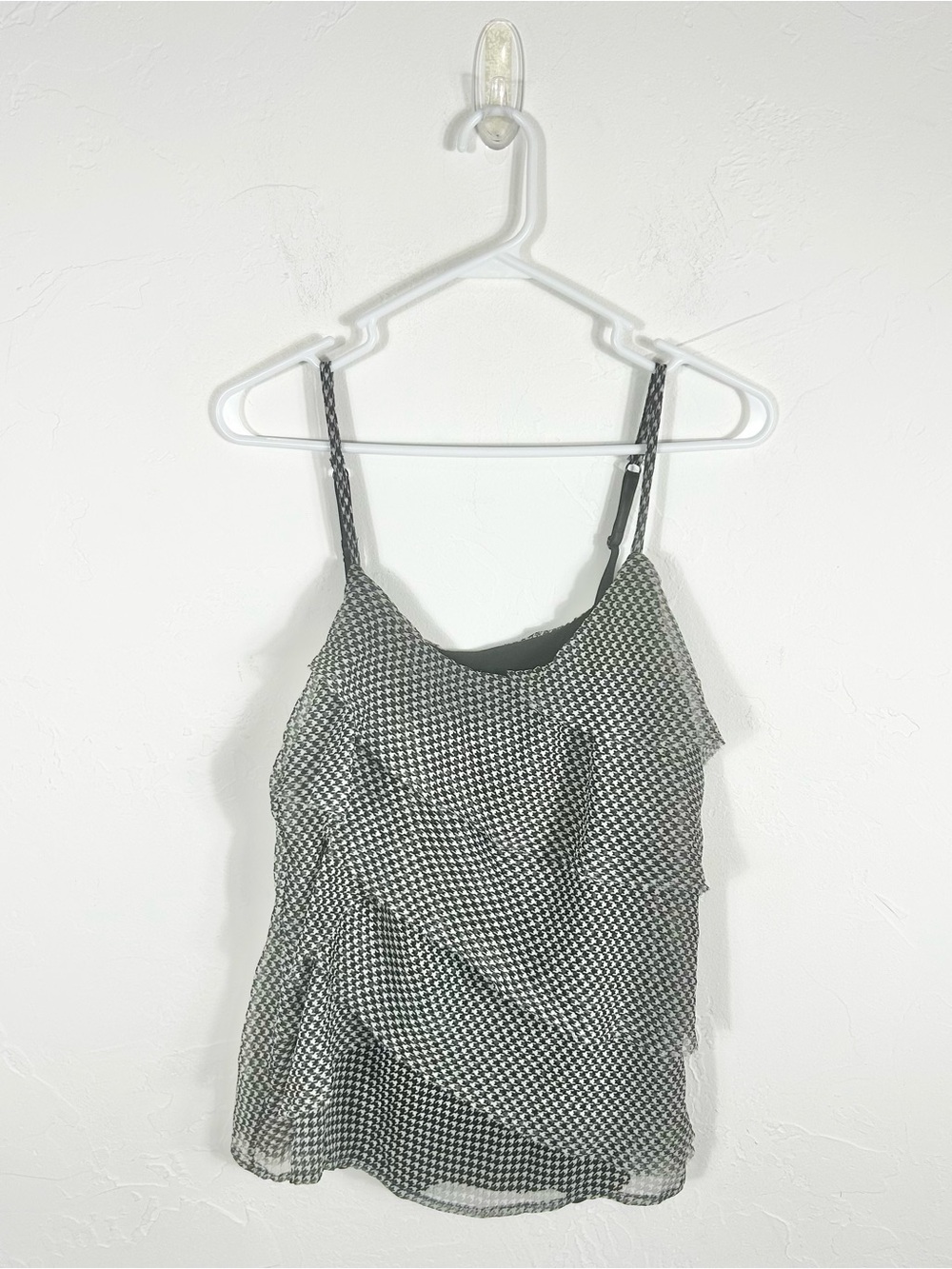 New York & Company Houndstooth Ruffle Cami Tank Top Chiffon Layered Size M